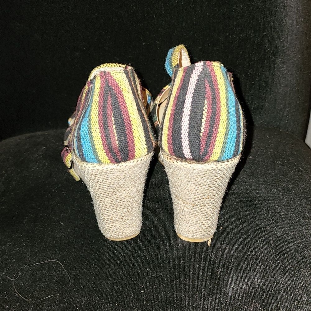 Multicolored Wedge  - Picture 3 of 4